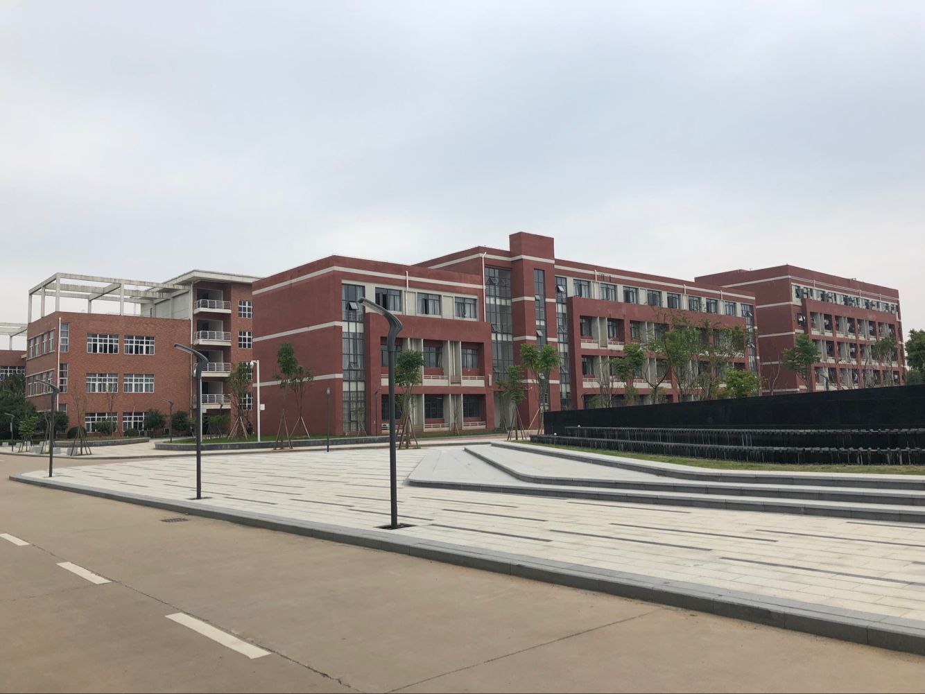 2019年 中专学校春季网上报名?